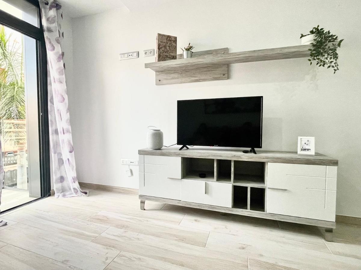 Island Suites Arona  Eksteriør billede