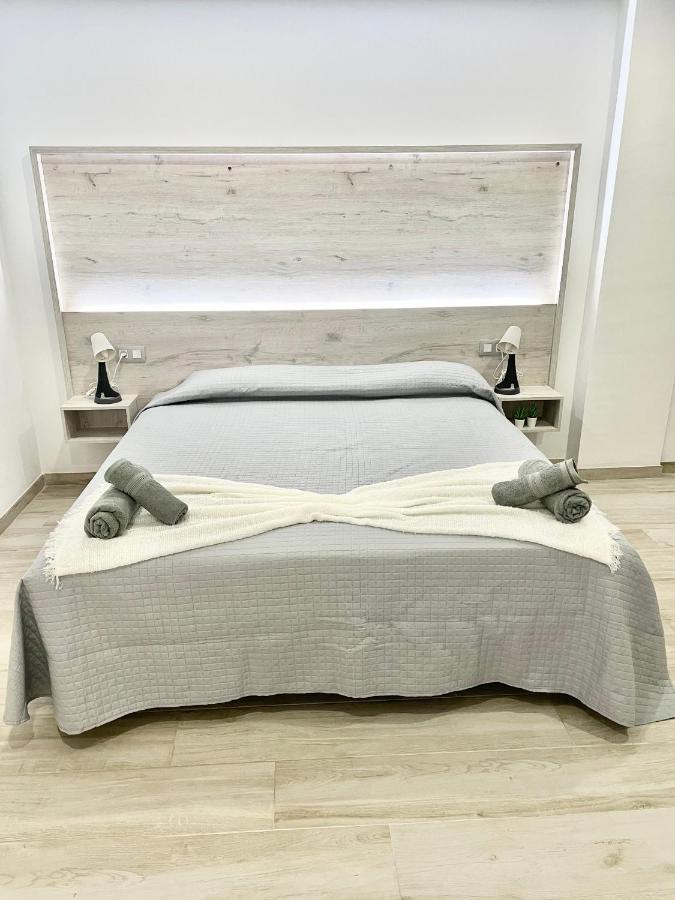 Island Suites Arona  Eksteriør billede