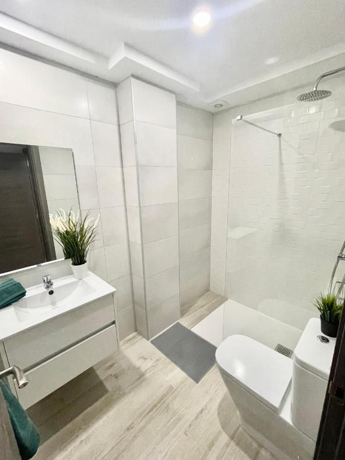 Island Suites Arona  Eksteriør billede