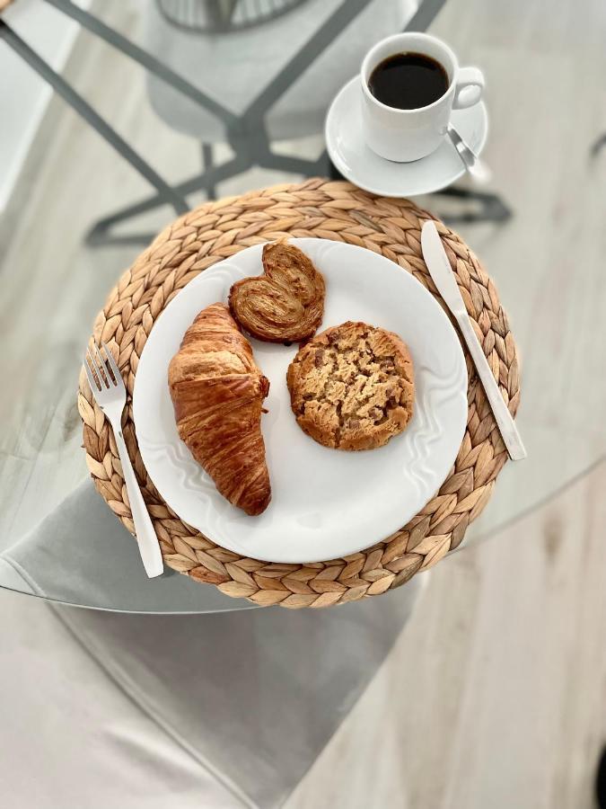 Island Suites Arona  Eksteriør billede