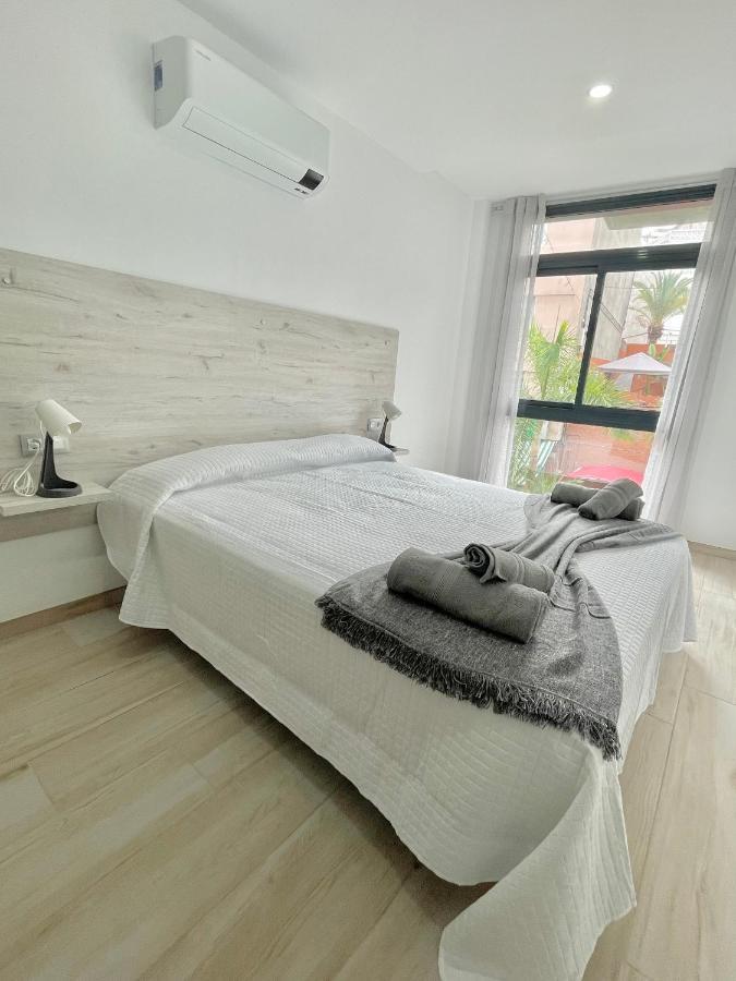 Island Suites Arona  Eksteriør billede